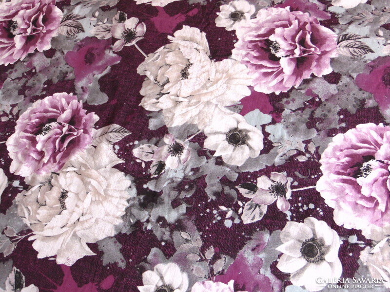Álomszép lila alapon rózsás ágynemű garnitúra