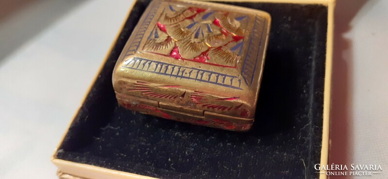 Mives small copper medicine box