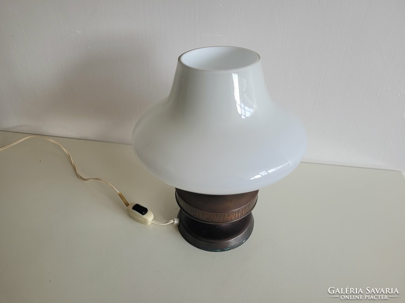Retro Képcsarnokos Iparművészeti réz bronz és tejüveg lámpa mid century asztali lámpa