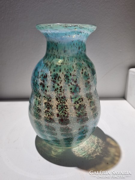 Különleges ezüst türkiz színben fénylő kétrétegű művészi üveg váza - 5711