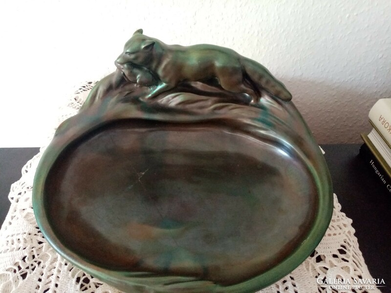 Large Zsolnay eosin fox bowl