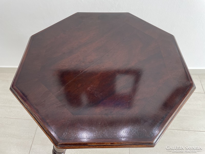 Antik eklektikus szecessziós asztal kártyaasztal szalonasztal dohányzóasztal felújított