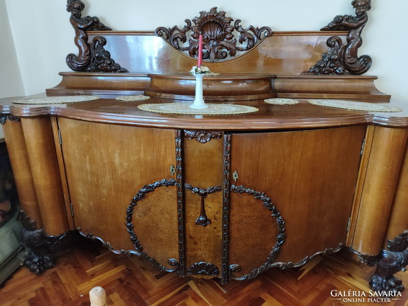 Tálaló -antik bútor