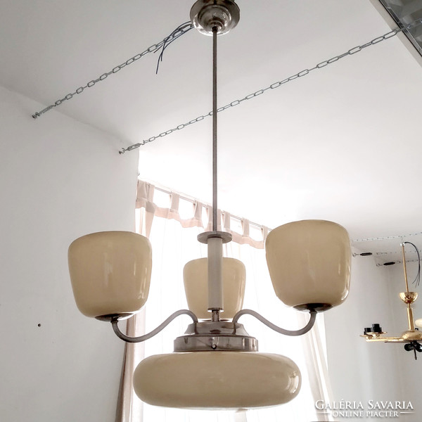 Art deco - Bauhaus 3 karos, 4 égős nikkelezett csillár felújítva - krémszínű búrák