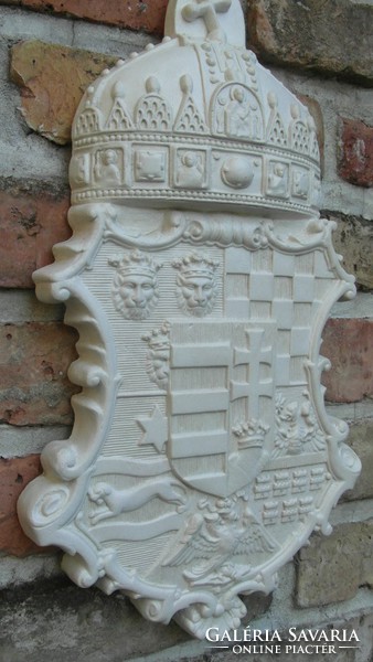 Hungarian coat of arms with crown made of artificial marble !!!