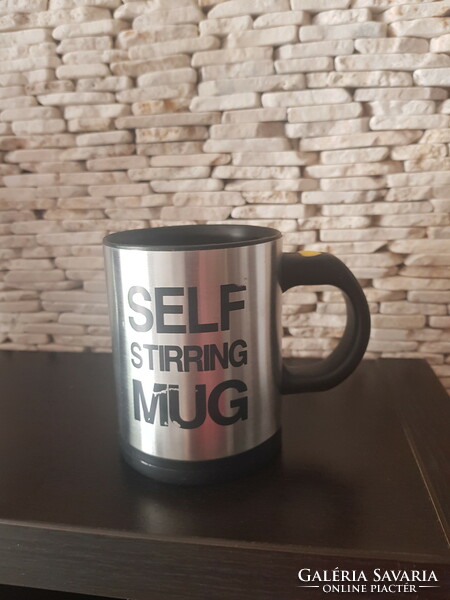 Self-stringing mug, drinking glass