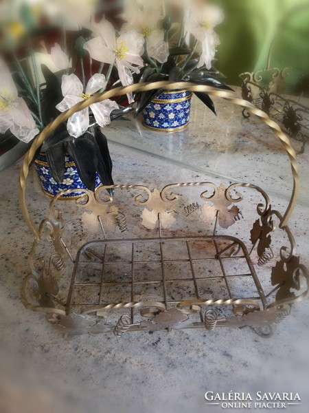 Wrought iron large basket with grape leaves 30 x 30 x 20