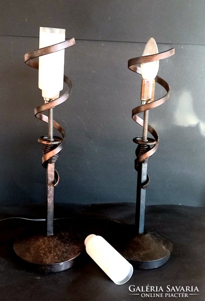 Design table lamp Italy can be negotiated in pairs