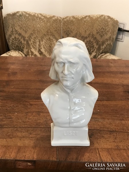 Herendi Liszt Ferenc porcelán büszt