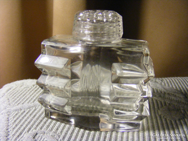 Retro glass salt shaker
