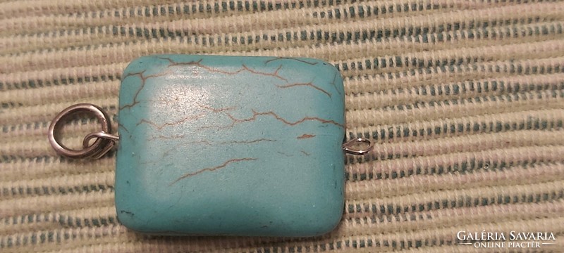 Women's turquoise pendant.
