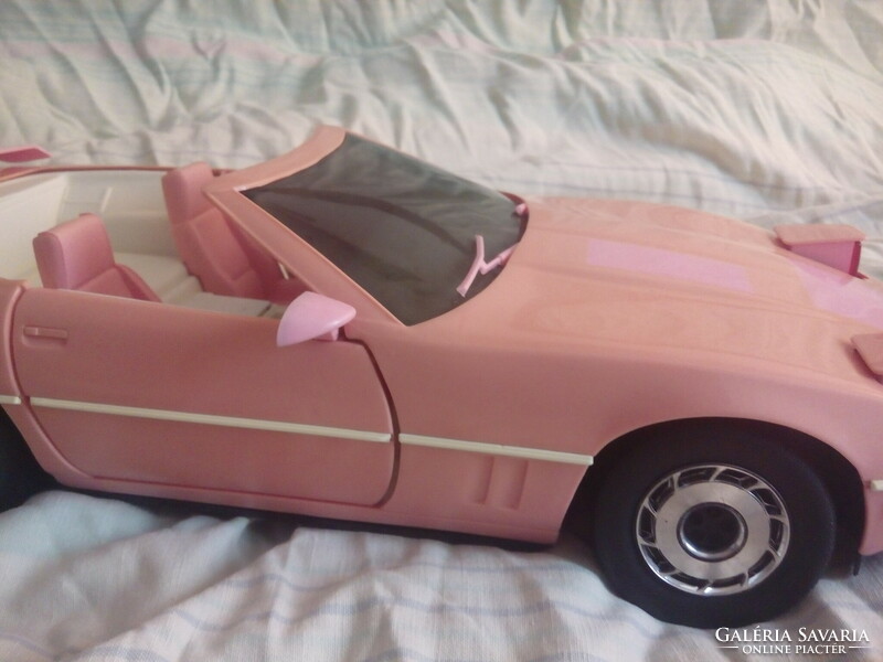 Petra cabriolet car (barbie)