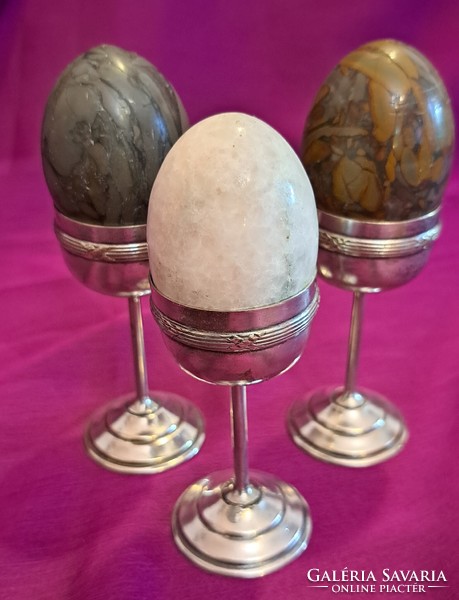 Ásvány tojások ezüstözött tartóban (L4104)