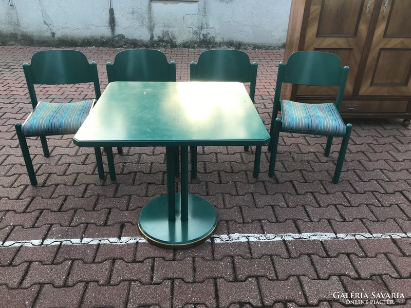 Thonet dining table with 4 chairs.