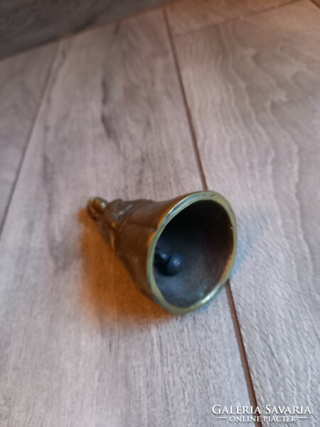 Beautiful antique copper bell (10.7x5.8 cm)