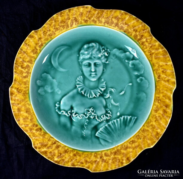 Miss with a fan ... Antique French majolica decorative plate from the 19th century. From the second half of S!