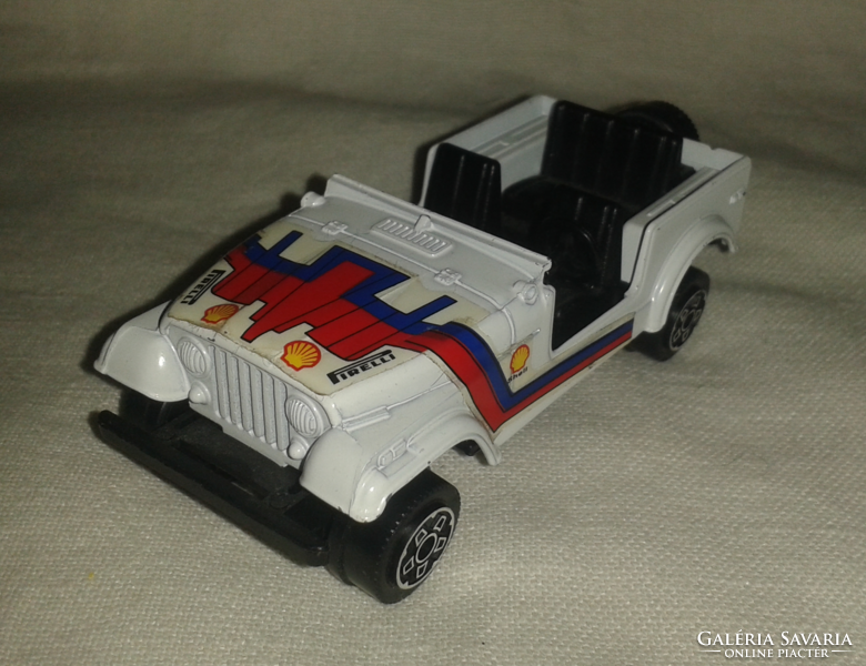 Burago jeep cj7 1:43 (incomplete) model car