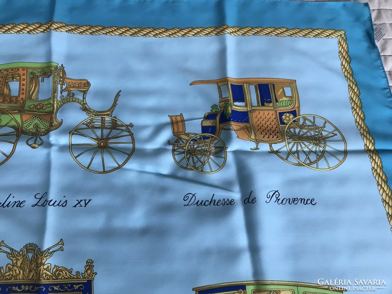 Vintage Italian shawl with drawings of antique carriages, 87 x 87 cm