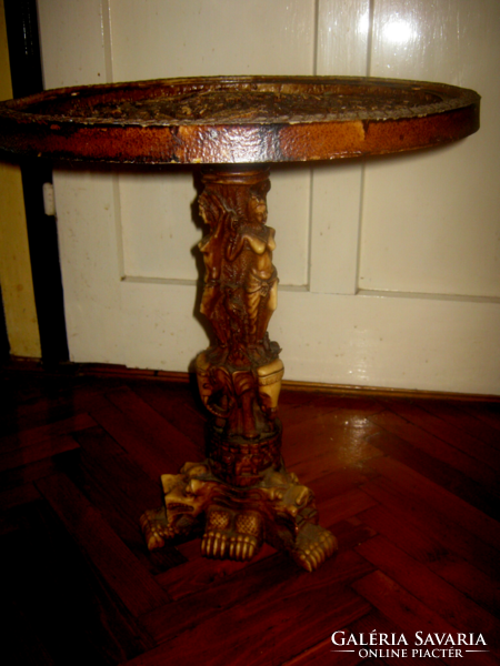 Vintage kínai műgyanta  asztal