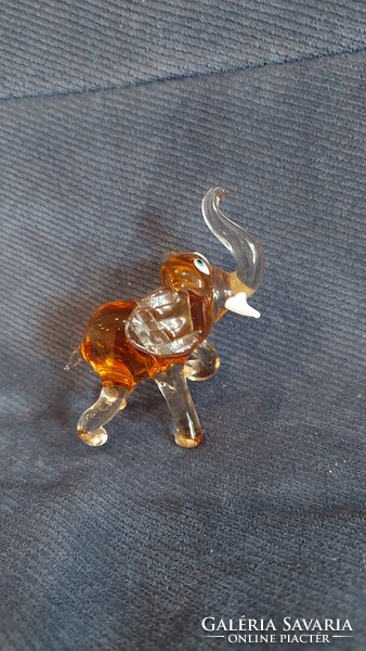 Glass elephant