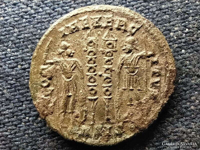 Római Birodalom Constans (337-350) AE3 FL CONSTANTIS BEA C GLORIA EXERCITVS ASIS R (id53022)