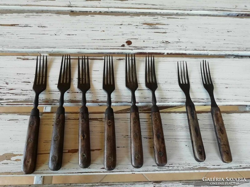 Iron cutlery forks with wooden handles, 8 pieces in one, late 19th century simple pieces, cutlery