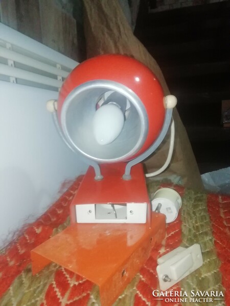 Art deco rare red lamp in perfect condition 3.