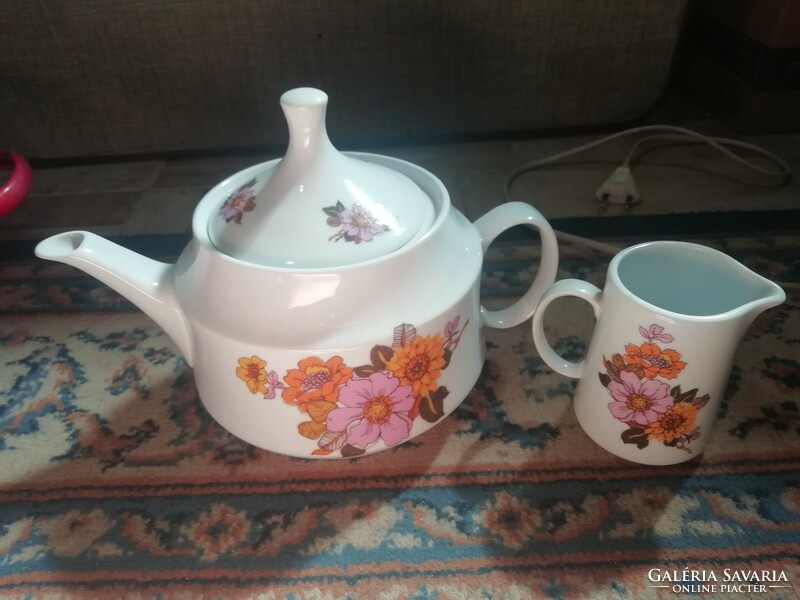 Alföldi porcelain teapot and creamer