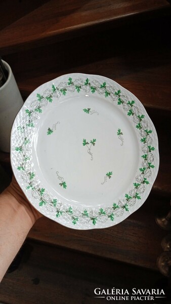 Herend porcelain plate, 25 cm, flawless, as a gift.