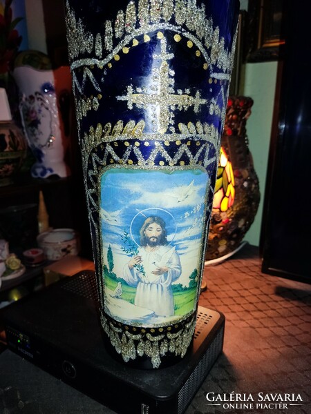 Church ornament vase