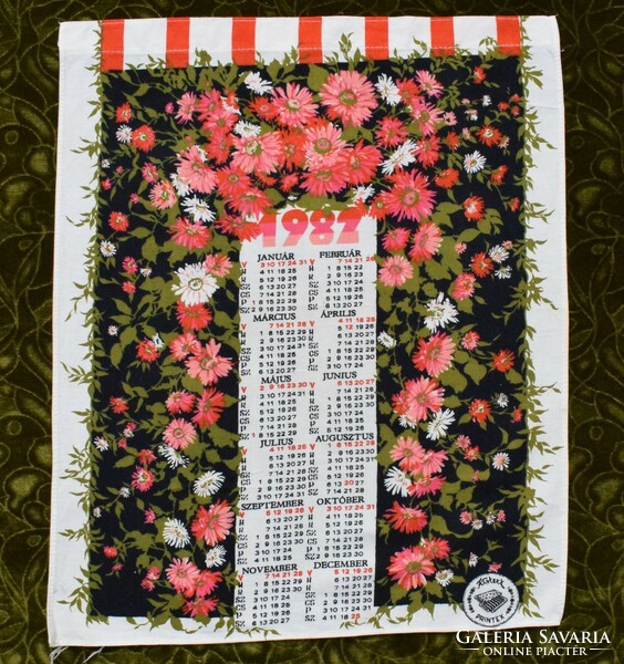 Retro nyomott mintás terítő , naptár , Kistexx , PRINTES , 1982 , 43 x 54 cm virág minta