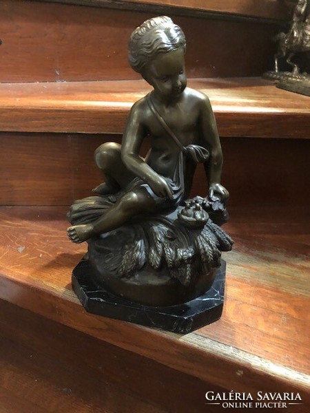 Art Nouveau bronze statue, representation of an angel, 27 cm high.