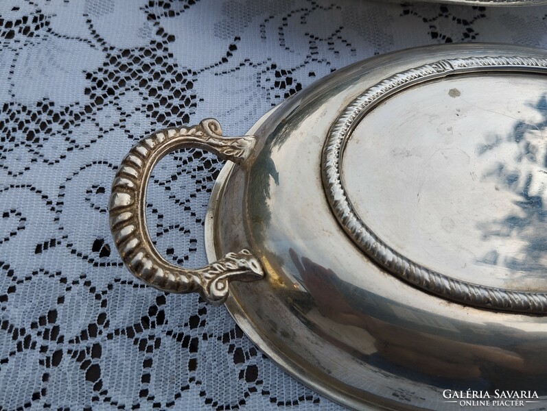 Metal serving bowl with lid, keeping warm, in excellent condition