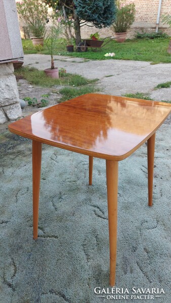 Mid century table retro side table in good condition