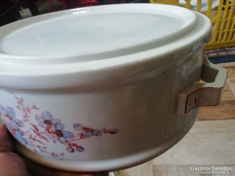Antique porcelain food barrel with lid
