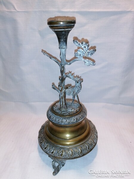 Table centerpiece base with copper deer