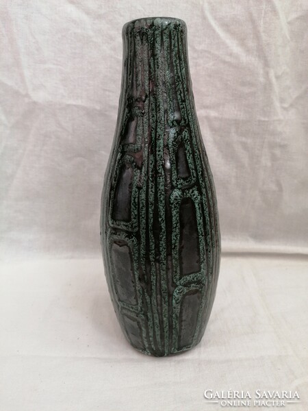 Ceramic vase with weddings