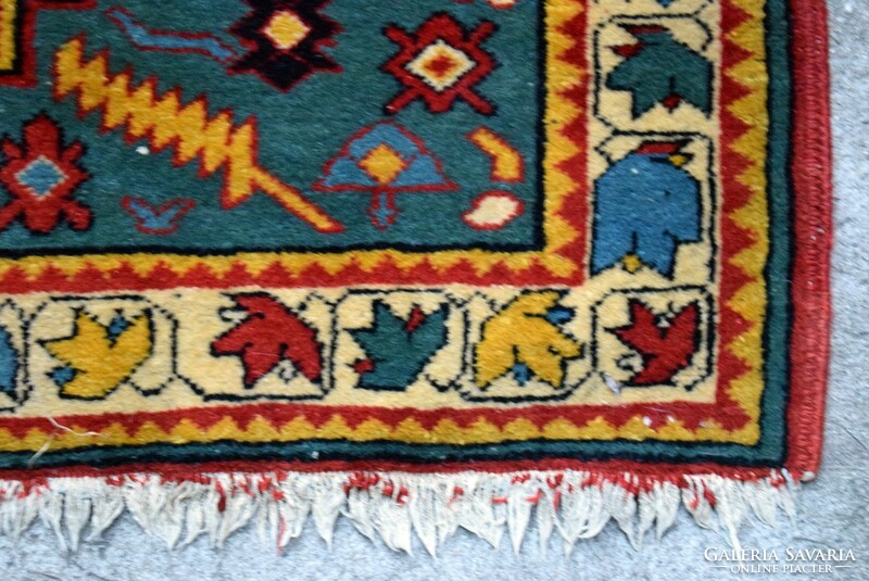 Antique carpet, hand-knotted 261 x 94 cm + fringe