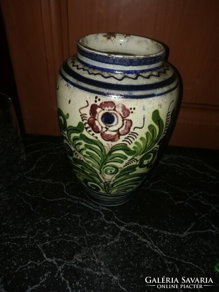 The antique folk vase is 20 cm high and is in the condition shown in the pictures