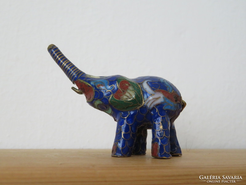 Elephant figurine made with the diaphragm enamel technique