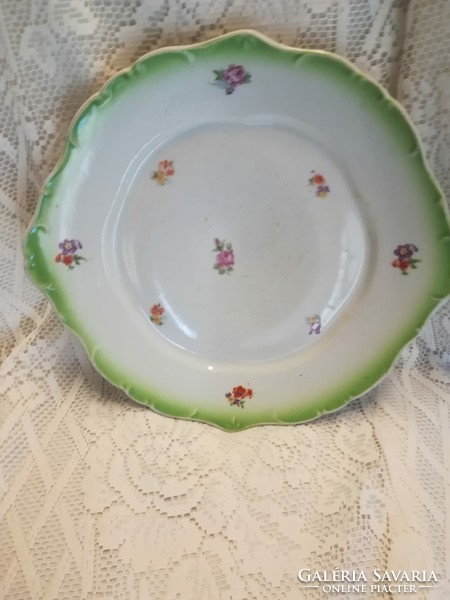 Hollóházi porcelán kínáló tányér