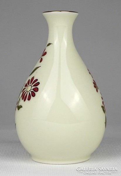 1O015 Hibátlan Zsolnay vajszínű porcelán váza 11.5 cm