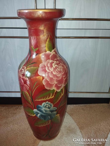 Huge hand-painted ceramic floor vase with oriental flower patterns
