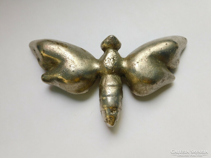 Butterfly-shaped casting bowl / ashtray