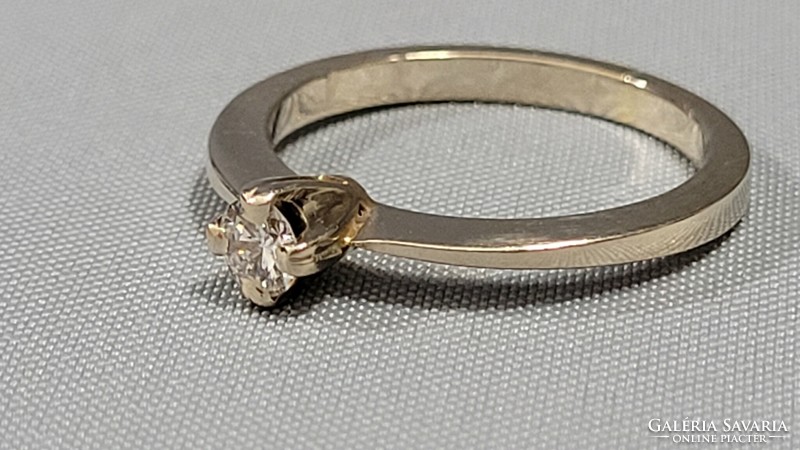 14 K fehér arany brill, gyémánt gyűrű 2,69 g