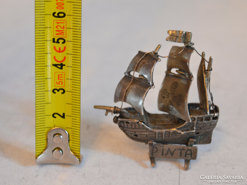 Ezüst miniatűr "Pinta" vitorláshajó (E01)