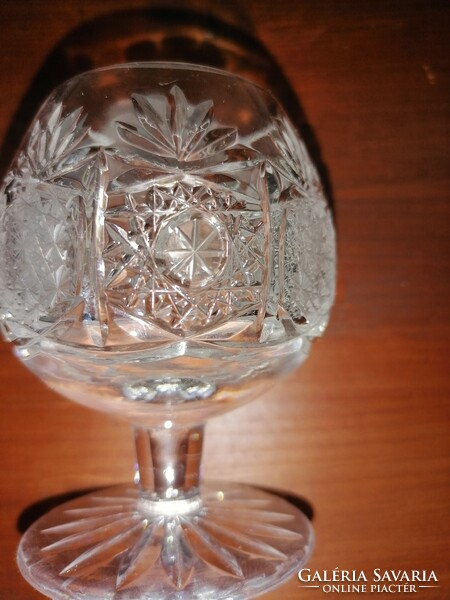 Crystal glass with soles