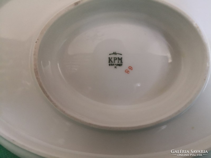 Kpm Germany, Berlin porcelain with saucer base