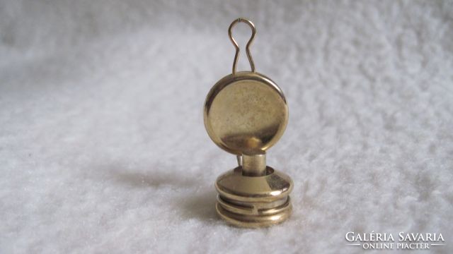 Kerosene lamp metal miniature decoration or dollhouse accessory