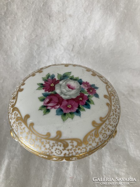 Rosenthal porcelain bonbonier, with legs / rose pattern, richly gilded